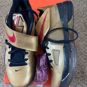 Nike KD 4 Gold Medal